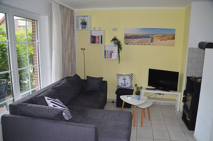 Ferienwohnung für 4 Personen, mit Terrasse und Garten in Hooksiel - 2