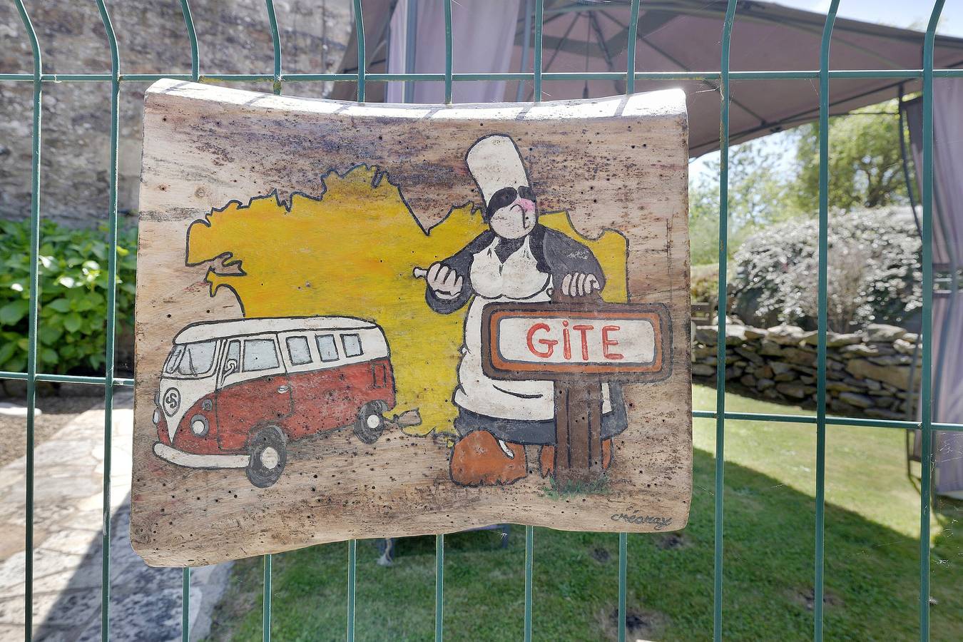 Studio entier, Studio « Ti Maen » avec piscine chauffée in Plougonver, Région de Guingamp