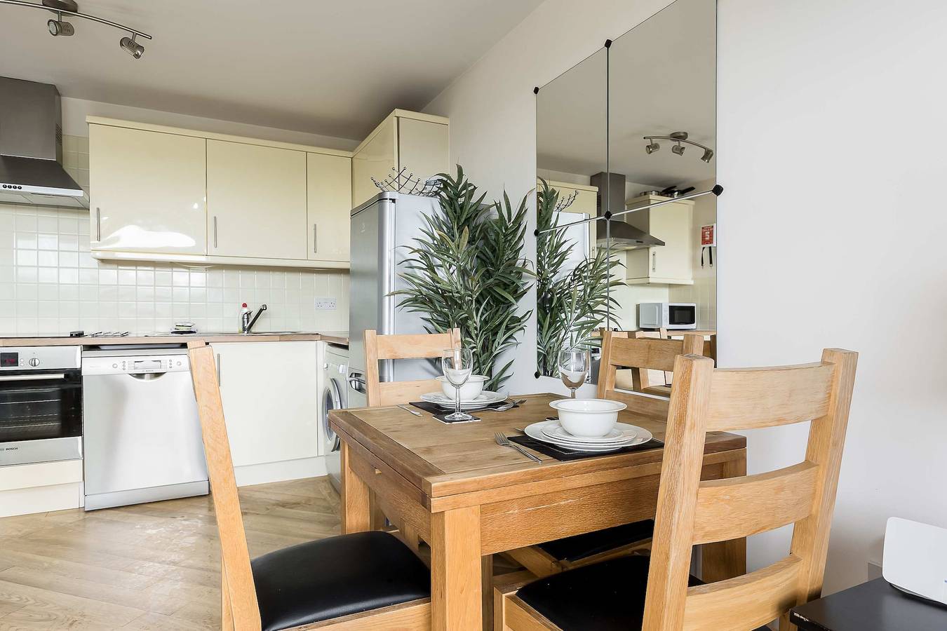 Entire apartment, Bay Retreat - Moments from Hamworthy Park in Poole, Poole Harbour