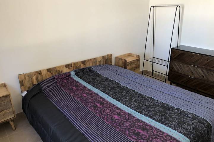 Location de vacances pour 8 personnes, avec terrasse et jardin, animaux acceptés à Orgnac-l'Aven - 2