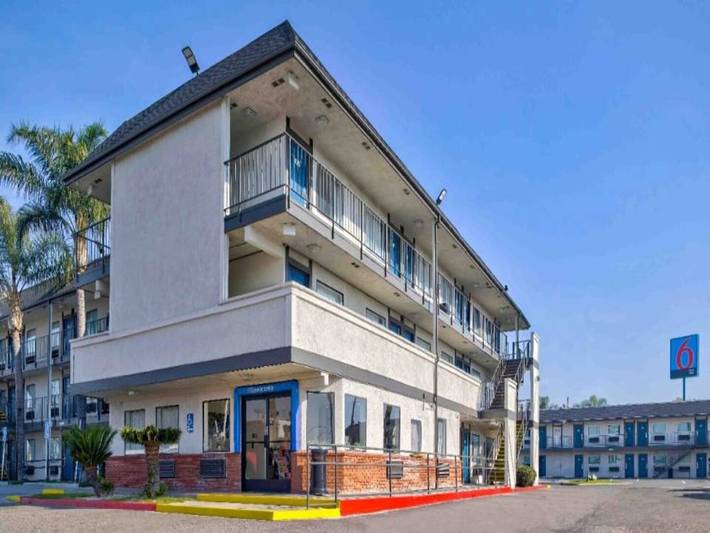 Apartamento entero, 1 cama doble | Se permite fumar in Anaheim, Condado de Orange