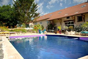 Gîte pour 5 Personnes dans Murs-et-Gélignieux, Ain, Photo 4
