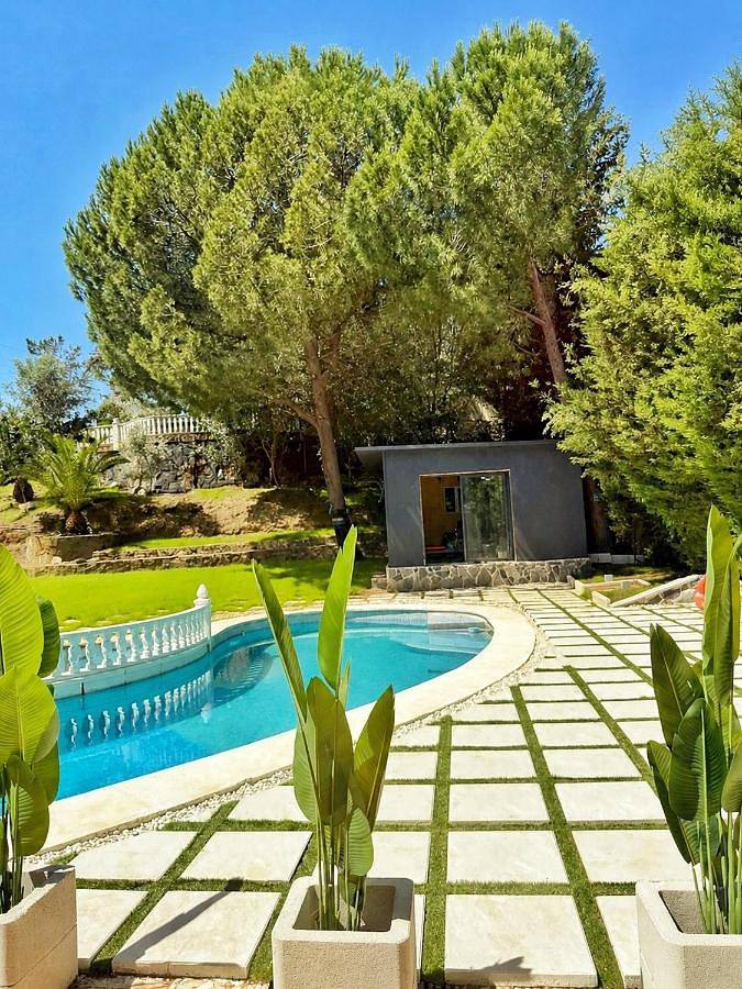 Luna House Sevilla in Las Pajanosas, Guillena