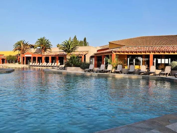 Villa pour 5 personnes, avec terrasse ainsi que piscine et sauna en Camargue - 2