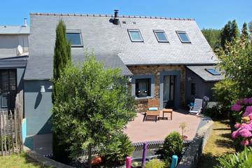 Gîte pour 4 personnes, avec jardin et terrasse à Plérin