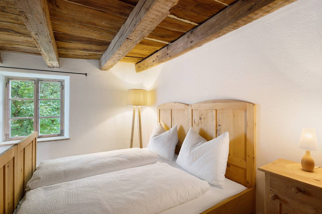 Ganze Wohnung, Ferienwohnung 'Ansitz Baumannhof Mitte' mit Bergblick, Gemeinschaftsgarten und Wlan in Issing, Pfalzen