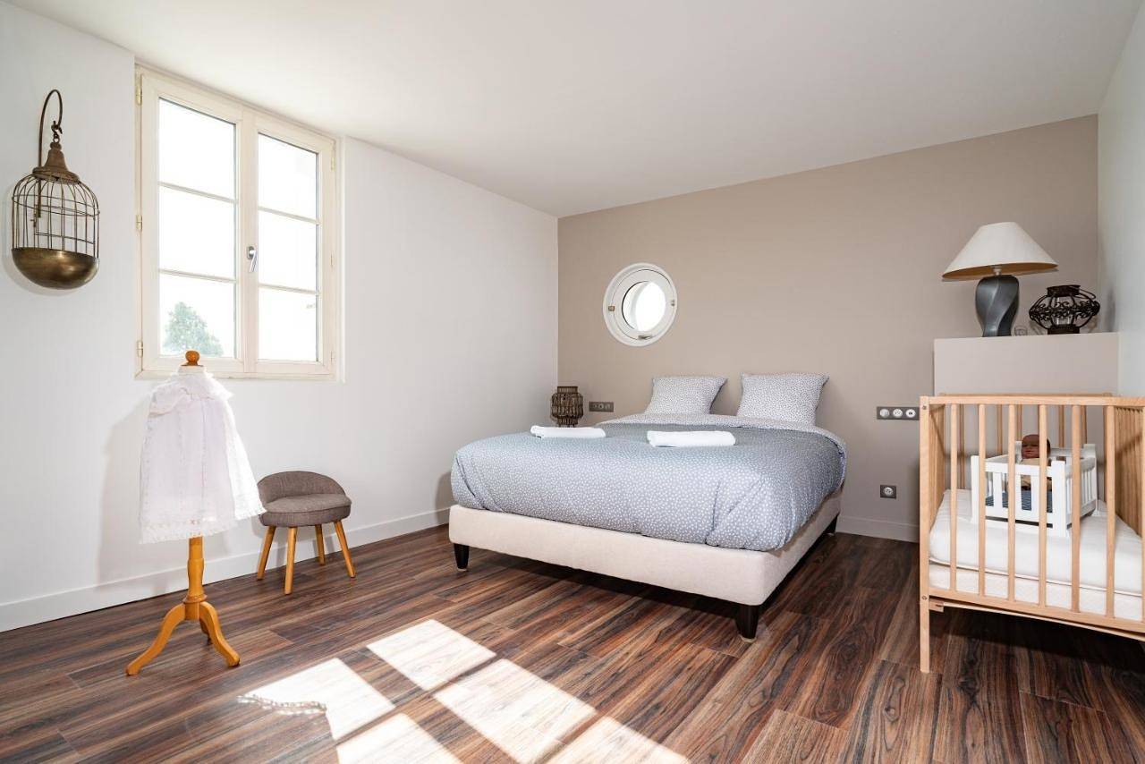 Chambre d’hôte pour 3 personnes avec jardin in Rochecorbon, Région de Tours