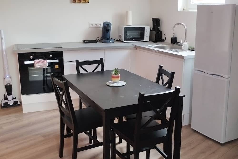 Apartamento entero, Appart 5 Cosy et Calme Proche Centre Ville in San Quintín (Aisne), Aisne