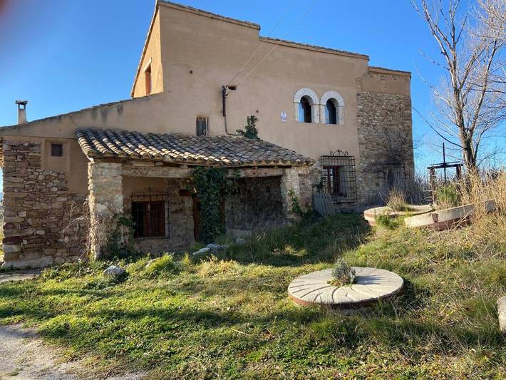 Casa rural para 11 personas, con jardín y balcón además de vistas y vistas al lago en Comarca de Teruel