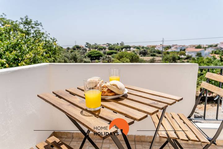 Villa voor 5 personen, met terras in Olhos de Água