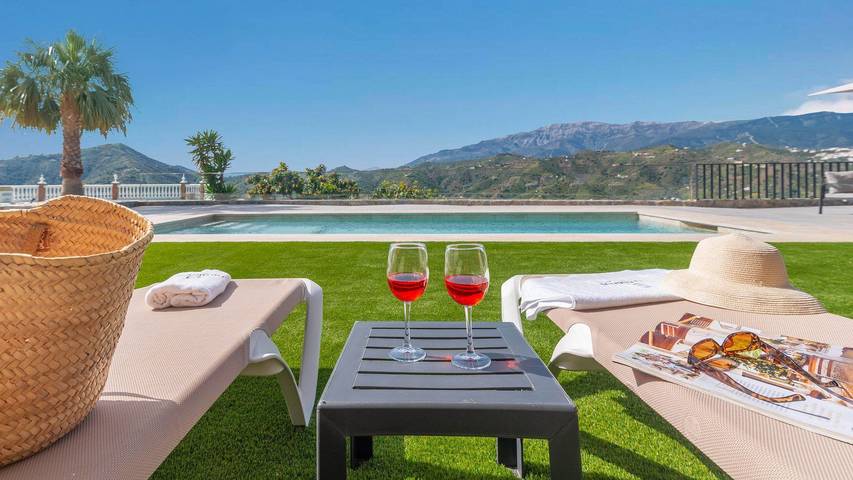 Ferienhaus für 6 Personen, mit Balkon/Terrasse und Pool in Sayalonga - 3