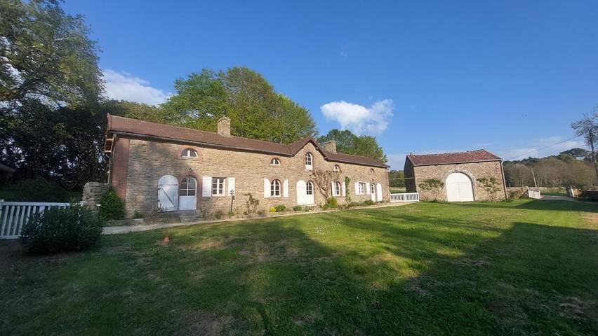 Maison d’hôte pour 14 personnes, avec Terrasse ainsi que Jardin et Vue