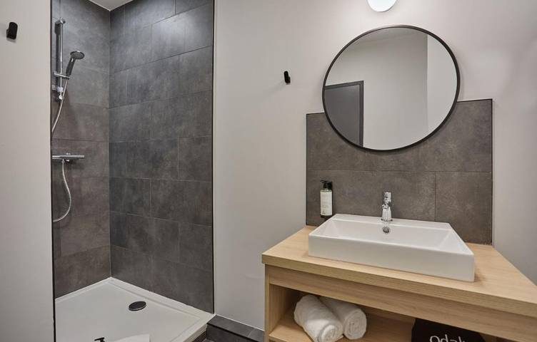 Location de vacances pour 2 personnes, avec balcon et jacuzzi, animaux acceptés dans Arenes De Nimes - 2