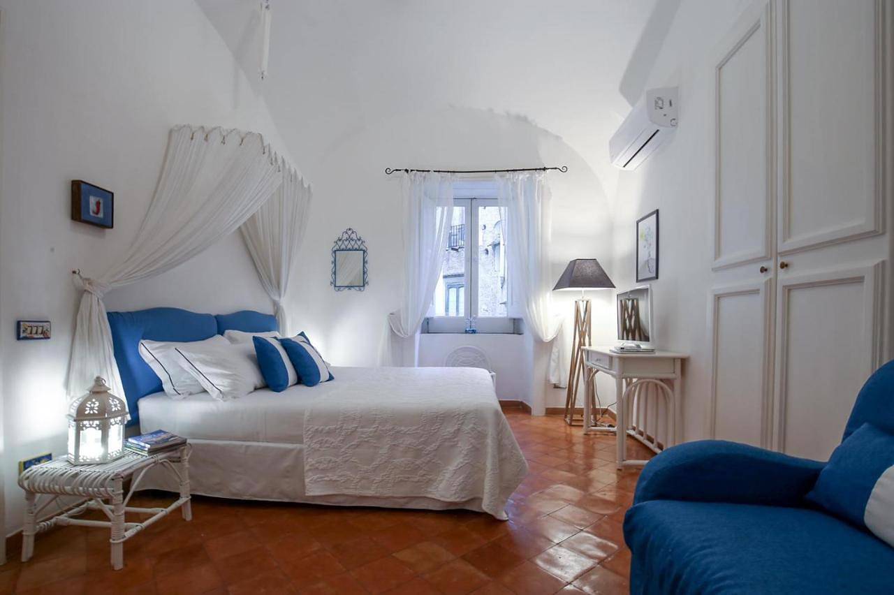 Appartamento intero, Vicolo 23 1 Minutes to Beach and Square Atrani in Atrani, Sorrento Coast