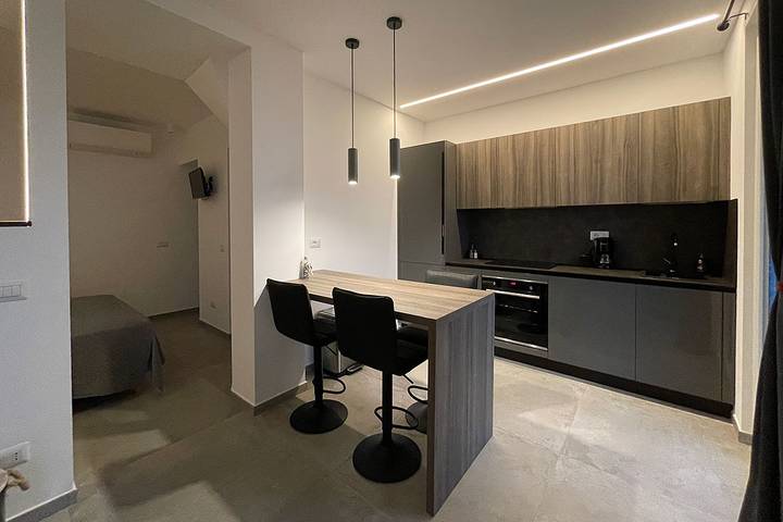 Ferienwohnung für 3 Personen, mit Pool und Garten sowie Ausblick und Terrasse in Fermo - 2