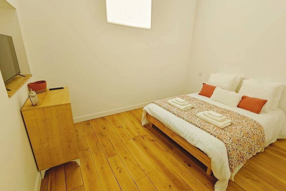 Ganze Wohnung, Loft 23 - 4 bedrooms hyper center of Cholet. 25min from Puy du Fou in Cholet, Cholet und Umgebung