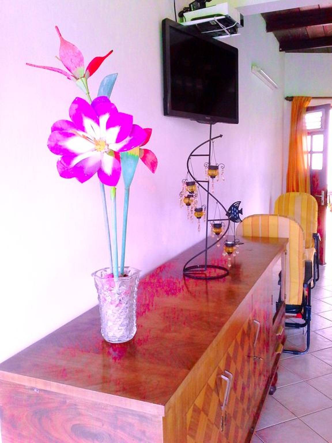 Entire apartment, Welcoming Apartment in Le Robert with Balcony and Garden in Le Robert, Martinique