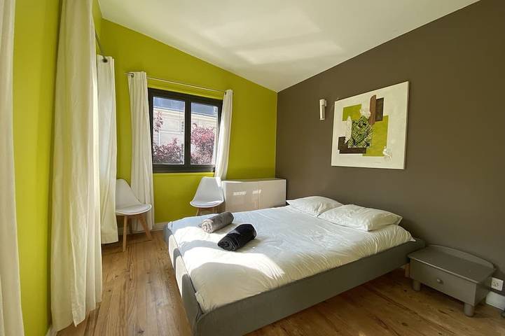 Location de vacances pour 6 personnes, avec balcon et jardin à Charenton-le-Pont - 2