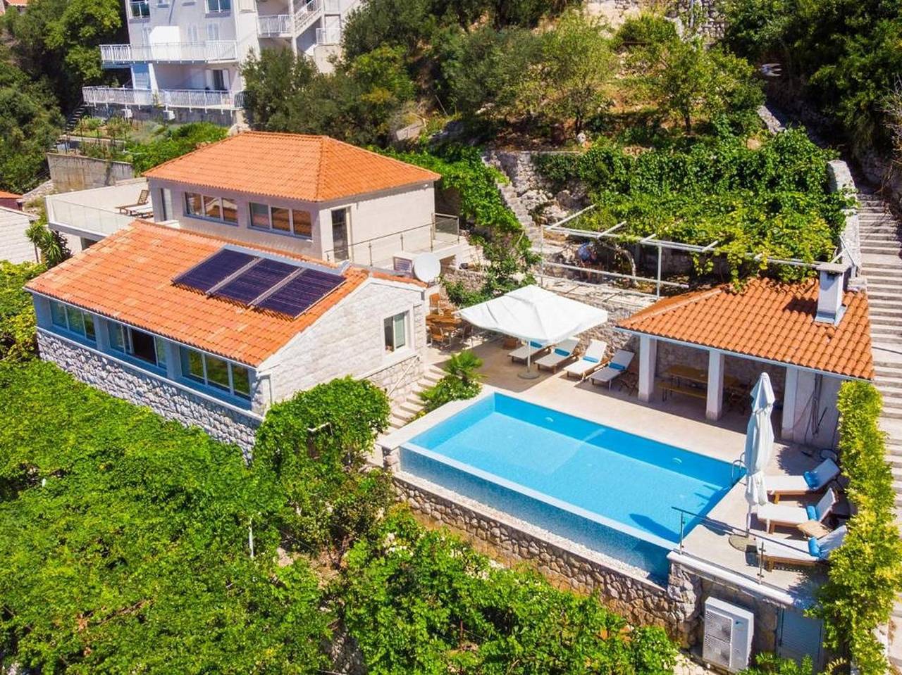 Elegant Sea-View Villa with Pool in Mlini, Dubrovačko-neretvanska županija