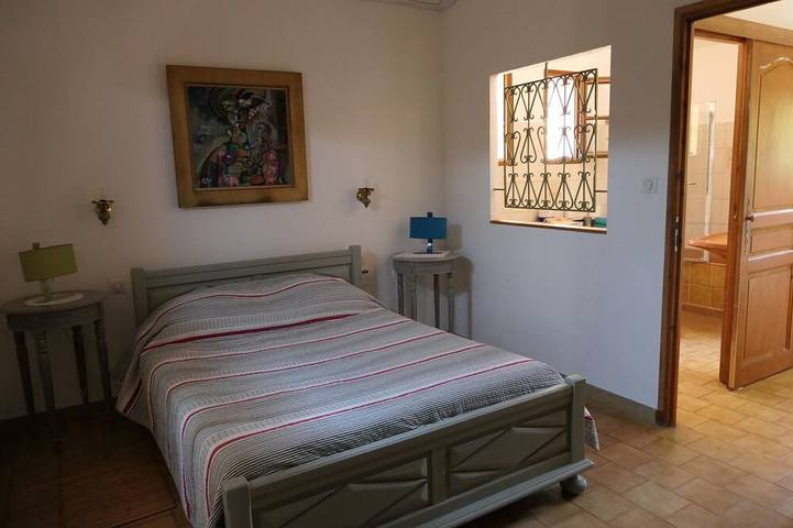 Villa with Pool on a 6,200-square-meter Estate in Green Provence. Sleeps 6 to 10 people. in Draguignan, Region de Draguignan