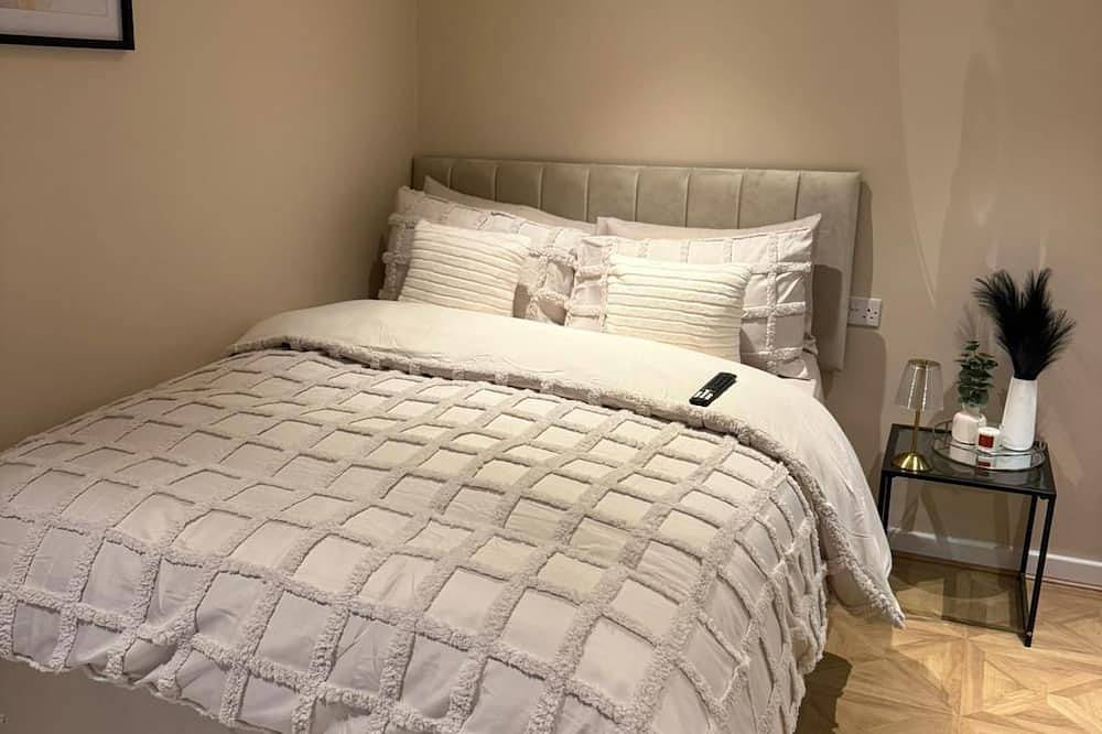 Prime 1-bedroom in a house in Watford in Watford, Hertfordshire