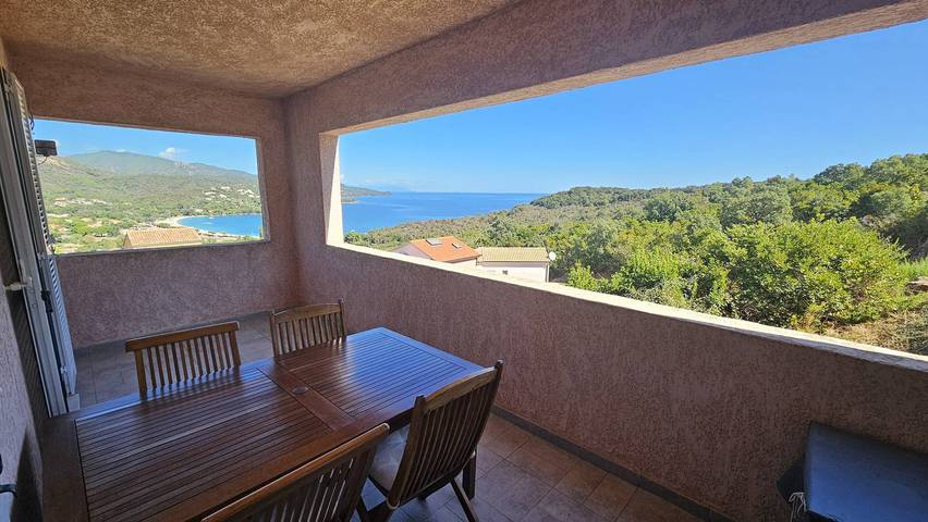 Appartement entier, Appartement Sarah Vue mer- Clim- Wi-fi in Favone, Conca