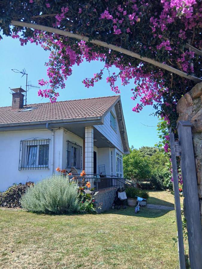 Casa rural para 5 personas, con Balcón y Terraza además de Jardín y Vistas en Noja