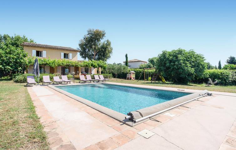 Ferienhaus für 8 Personen, mit Garten und Pool sowie Terrasse, mit Haustier in Grimaud