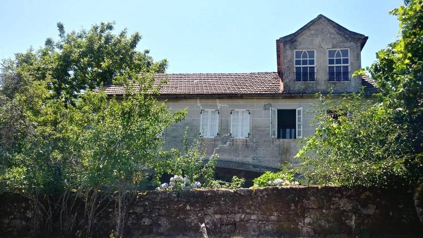 Location de vacances pour 6 personnes, avec piscine ainsi que jardin et vue, animaux acceptés à A Cañiza - 2