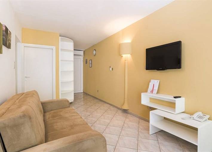Ganze Wohnung, Ferienanlage Amfora Wohnung Sirena Classic für 4 Personen in Plaža Stella Maris, Umag