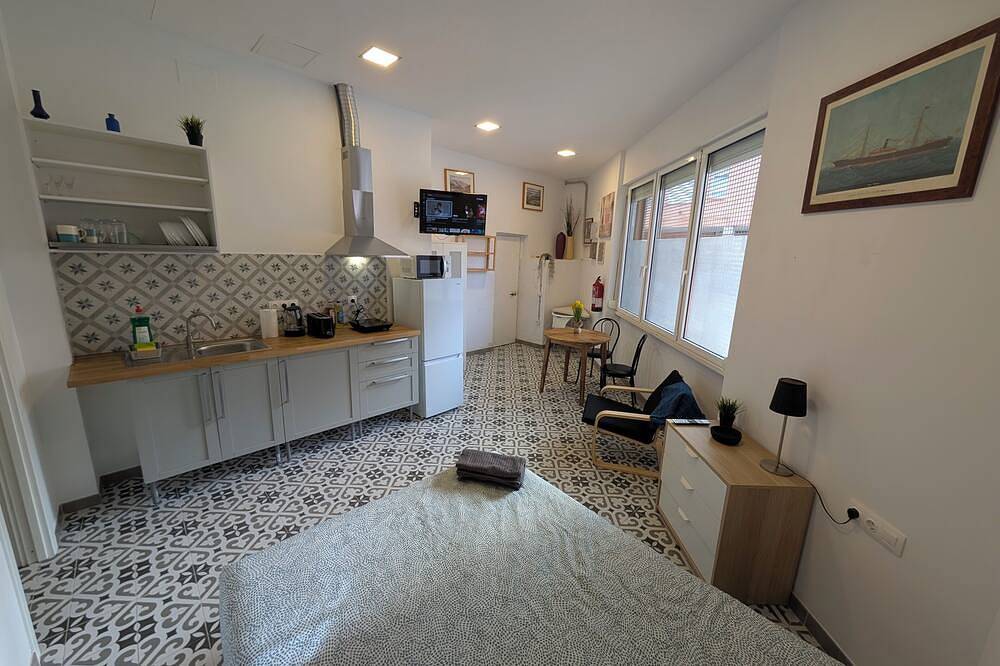 Entire apartment, Bint-121 Bint-121 in Sant Adrià de Besòs, Barcelonès