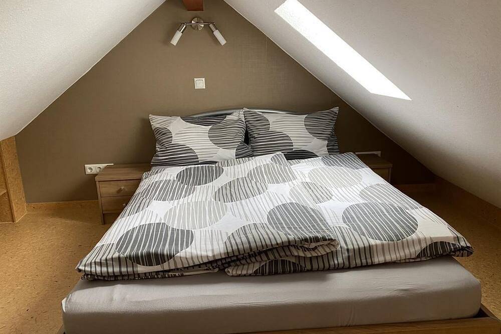 Ganze Wohnung, Ferienwohnung mit Herz - Appartement/Fewo, Dusche, Wc, neuwertig in Beltheim, Hunsrück