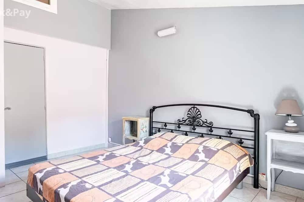 House in Régusse, Región Brignoles