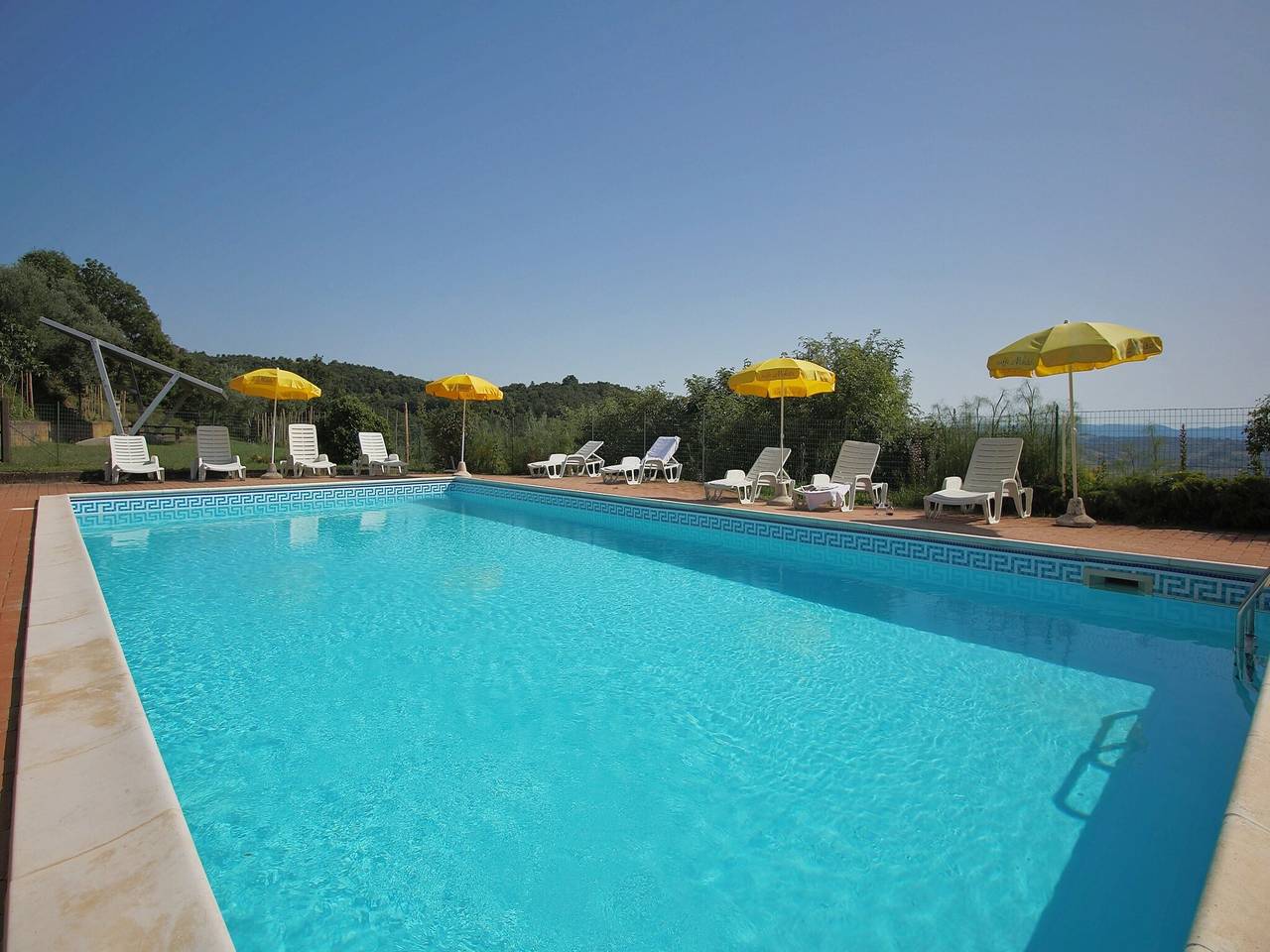 Cascina a Paciano con piscina e vista in Paciano, Perugia e dintorni