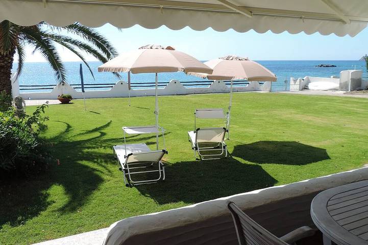Casa vacanza per 5 persone, con balcone e giardino - 1