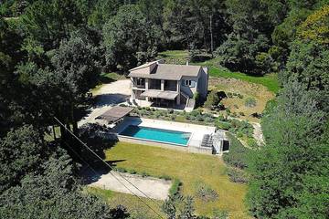 Gîte pour 13 personnes, avec jardin à Saint-Alexandre