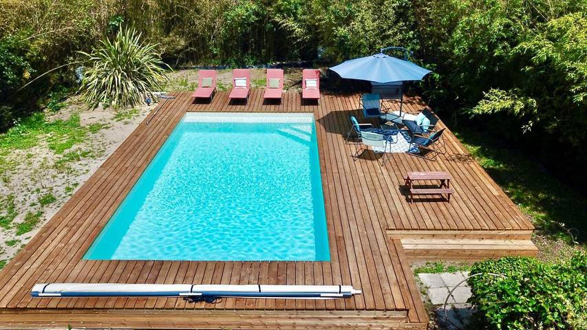 Casa de vacaciones para 3 personas, con vistas además de jardín y piscina, Se admiten mascotas - 1