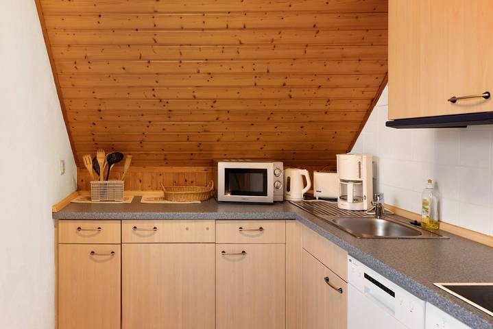 Entire apartment, Apartment 'Stadtvilla' with Private Garden and Wi-Fi in Magdeburg, Elbe-Börde-Heide
