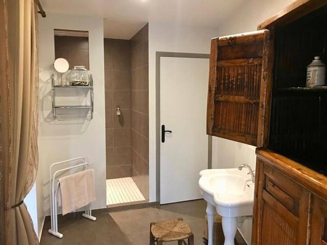 Appartement entier, Family Suite in Noyers, Arrondissement d'Avallon