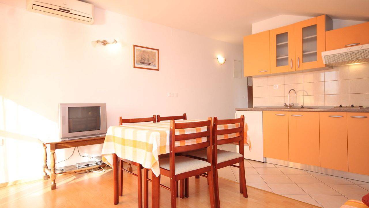 Ganze Ferienwohnung, Ferienwohnung für 4 Personen (37 m²) in Kukljica in Kukljica, Insel Ugljan