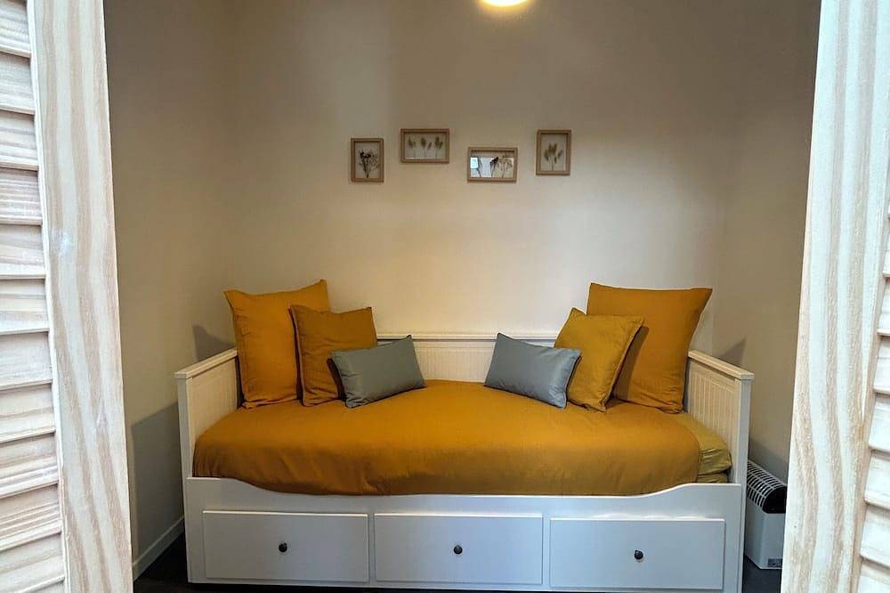 Apartamento entero, Mimosa cocoon for 6 people In the heart of the old village  in Cotignac, Región Brignoles