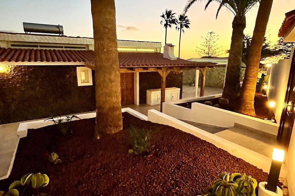 Stone Villa in Chayofa, Arona