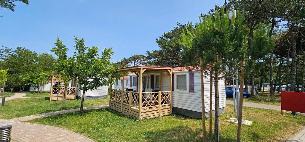Ferienpark für 6 Personen, mit Terrasse und Garten - 1