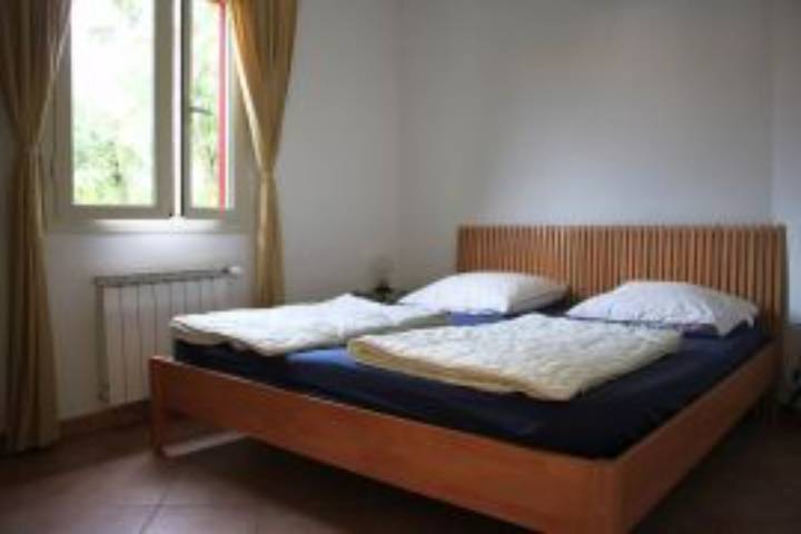 Bungalow 'Camping Massimo - 2' mit Seeblick, privater Terrasse und eigenem Garten in Val di Lago, Bolsena