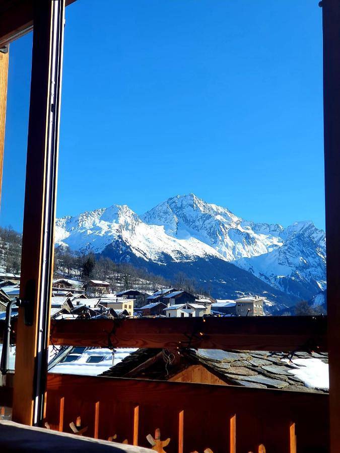 Gîte pour 13 personnes, avec jardin et vue à Bozel - 4
