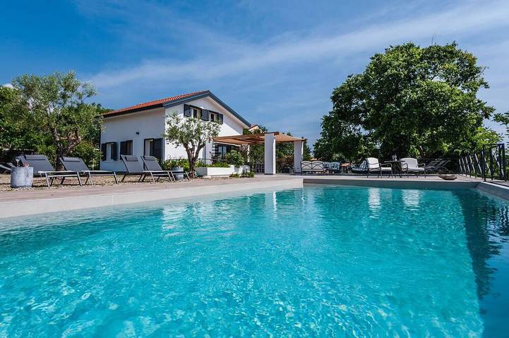 Appartamento vacanze per 4 persone, con piscina e giardino - 1
