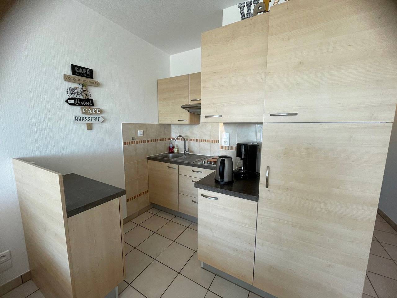 Entire studio, Cozy apartment with balcony, pets allowed, for holidays or treatments in Balaruc-les-Bains, Mediterranean Coast (France)