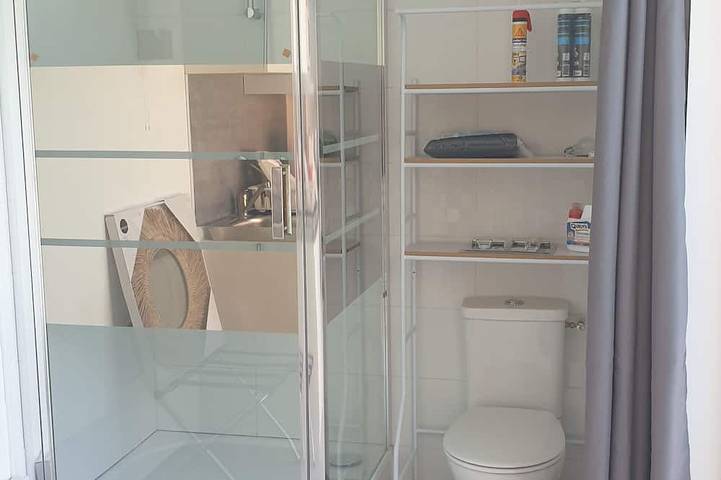 Gîte pour 2 personnes, avec jardin ainsi que piscine et terrasse à Villeneuve-lès-Maguelone - 2