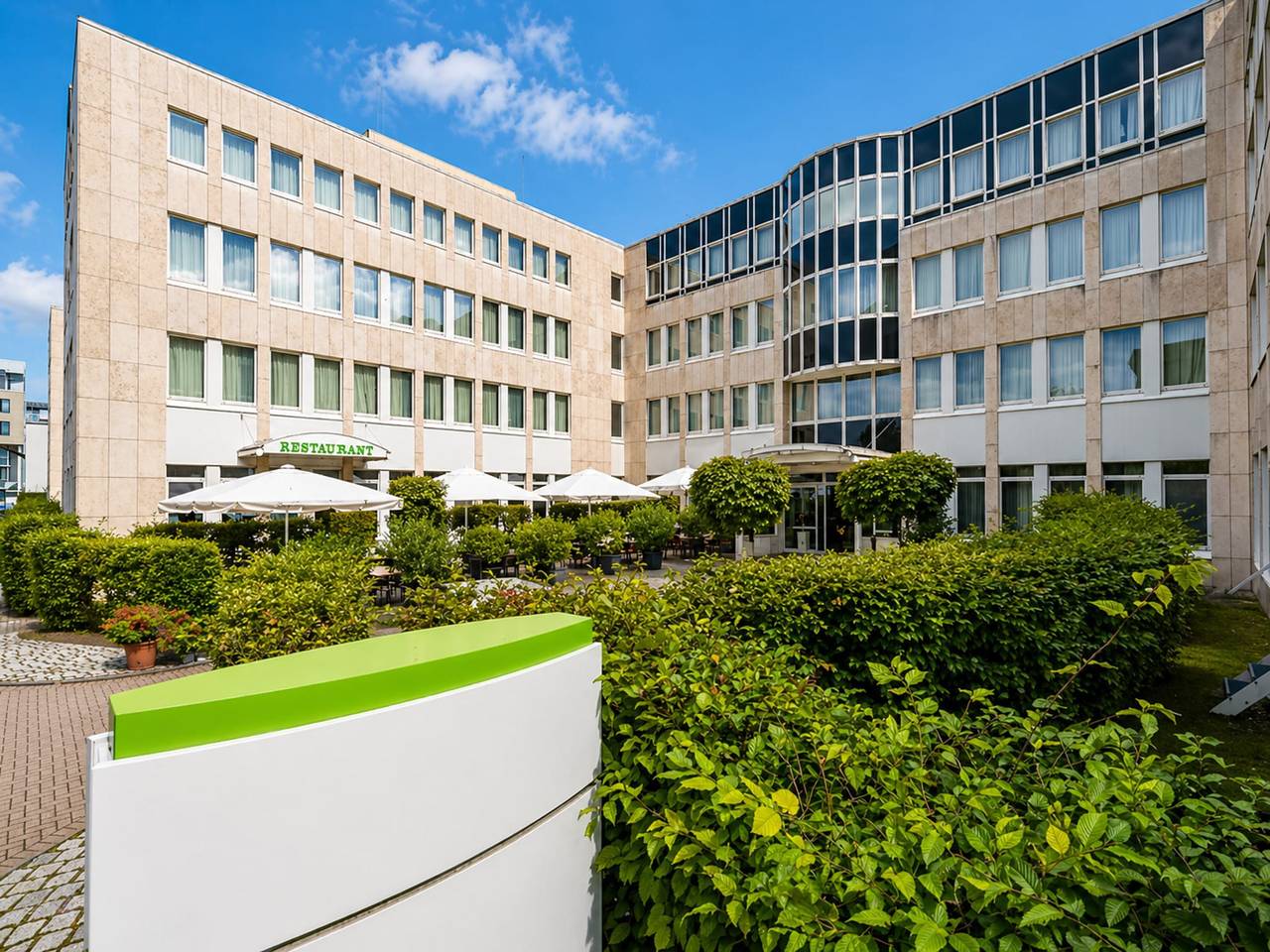 Apartamento entero, Habitación estándar Frankfurt para el domingo in Neu-Isenburg, Distrito de Offenbach