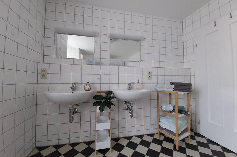 Ganze Wohnung, Ferienwohnung Altes Forsthaus - 4-Bett-Ferienwohnung Altes Forsthaus in Dasburg, Eifelkreis Bitburg-Prüm